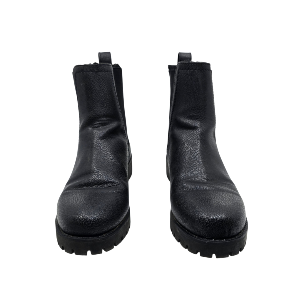 Women's H&M Black Faux Fur Lined Boots Thick Rubber Soles Size 6